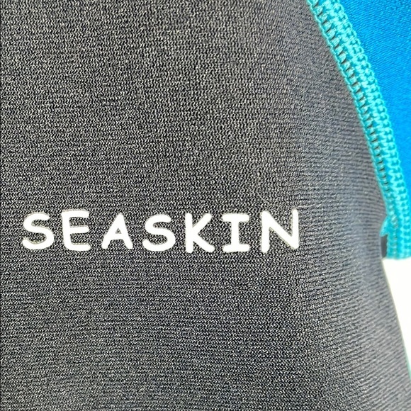 Seaskin Kids Shorty Wetsuit Size 6 Black Blue Swim Surf Dive Suit - Picture 3 of 10